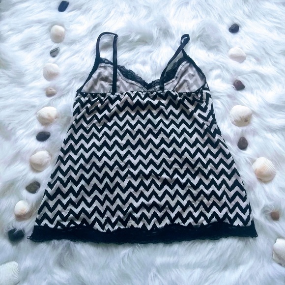 💅 5 for $25 💅 Marilyn Monroe chevron top - Picture 5 of 5